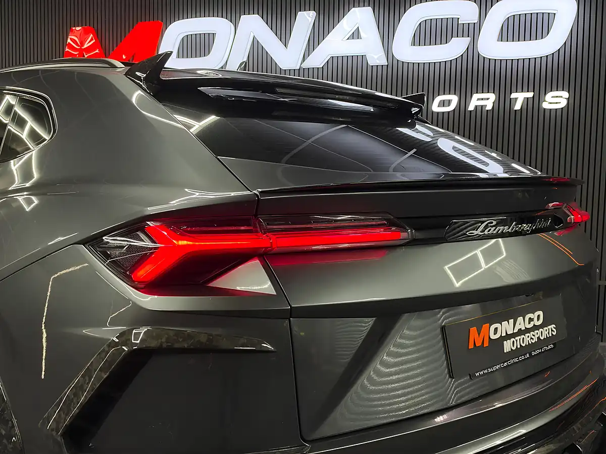 Used 2019 Lamborghini Urus Grey - Interior and Exterior details 10