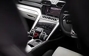 Used 2019 Lamborghini Urus Grey - Interior and Exterior details 18