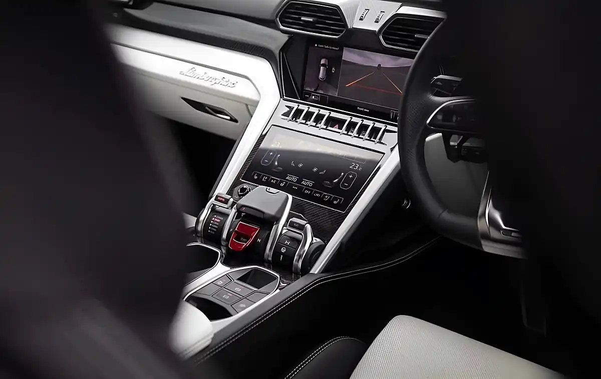 Used 2019 Lamborghini Urus Grey - Interior and Exterior details 18
