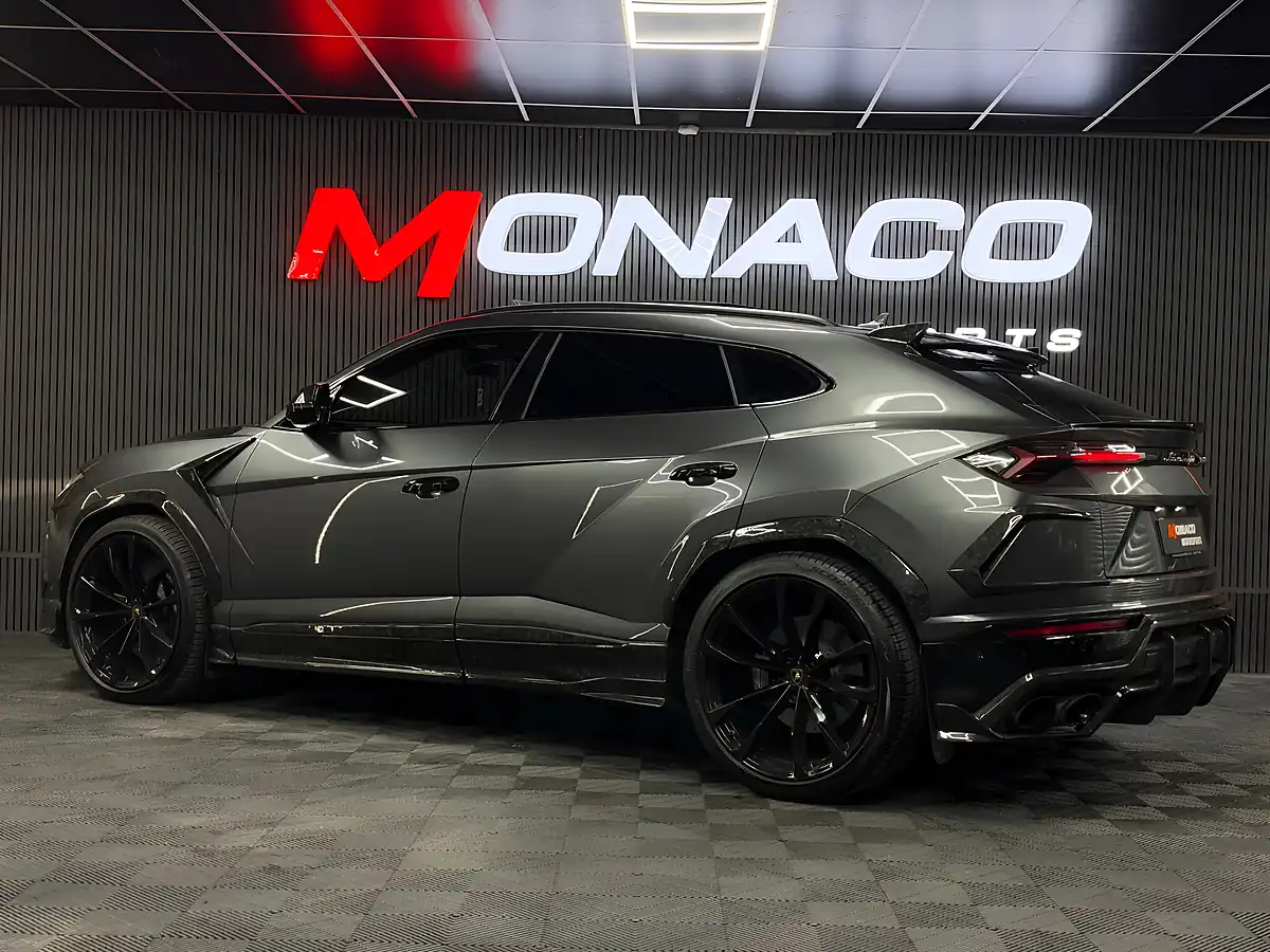 Used 2019 Lamborghini Urus Grey - Interior and Exterior details 3