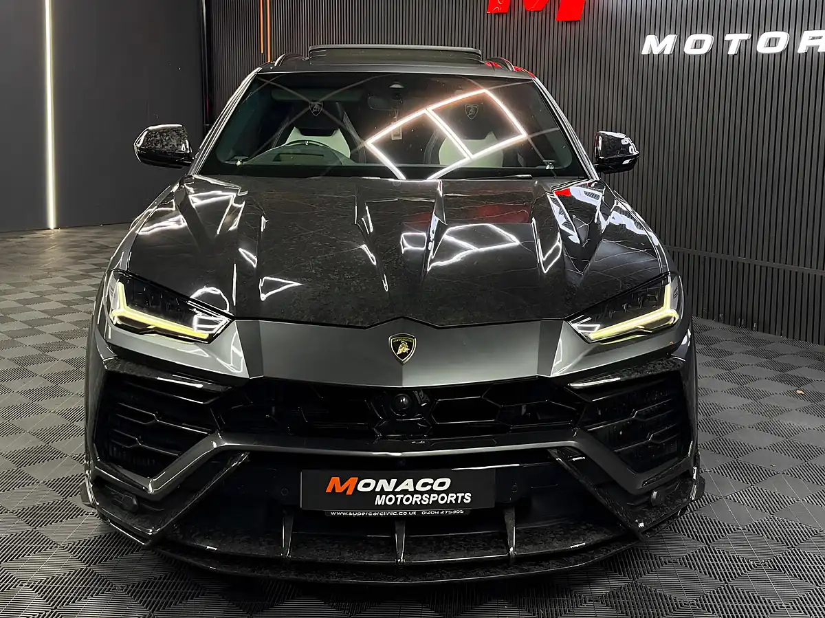 Used 2019 Lamborghini Urus Grey - Interior and Exterior details 6