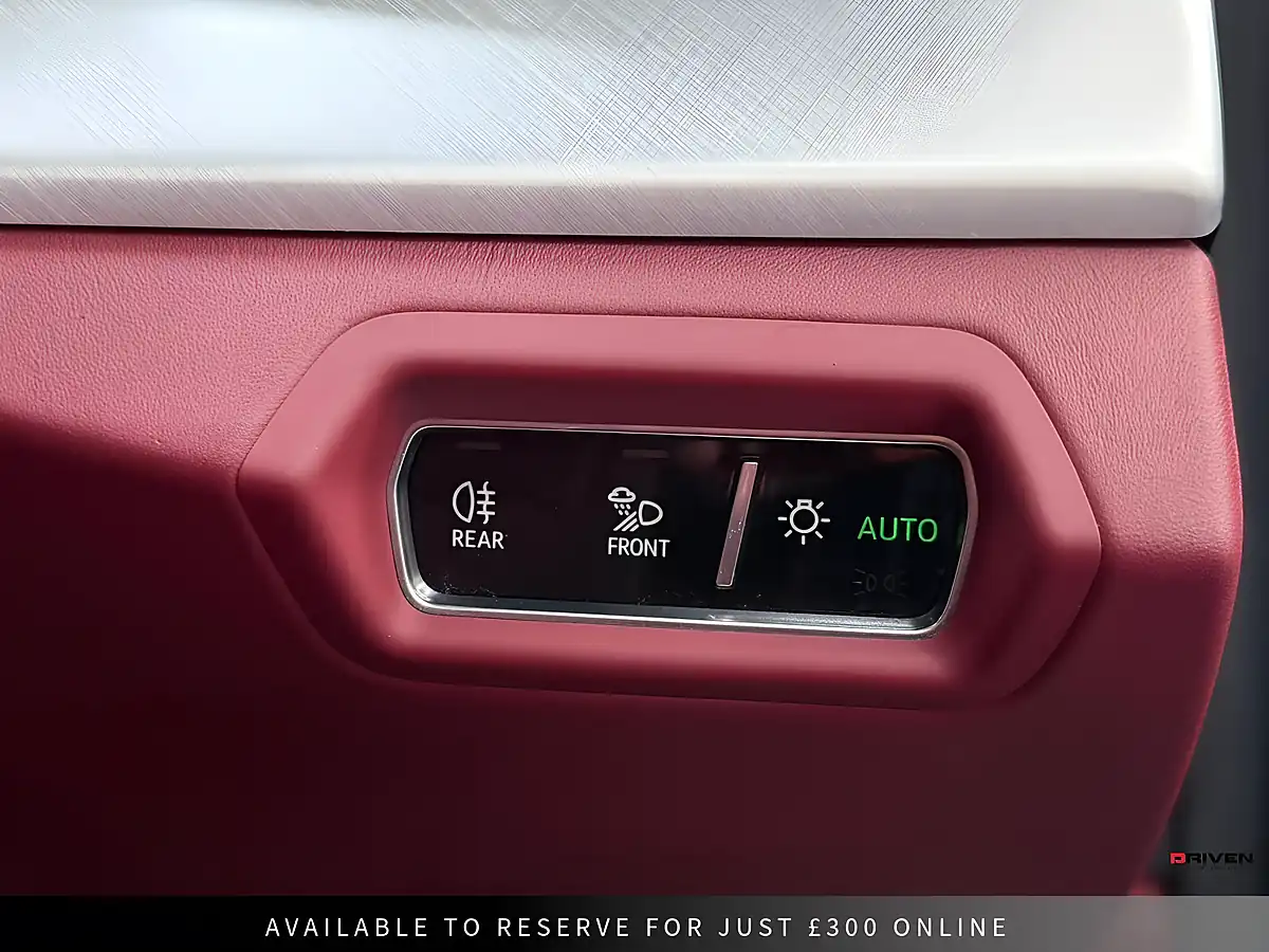 Used 2019 Lamborghini Urus Grey - Interior and Exterior details 16