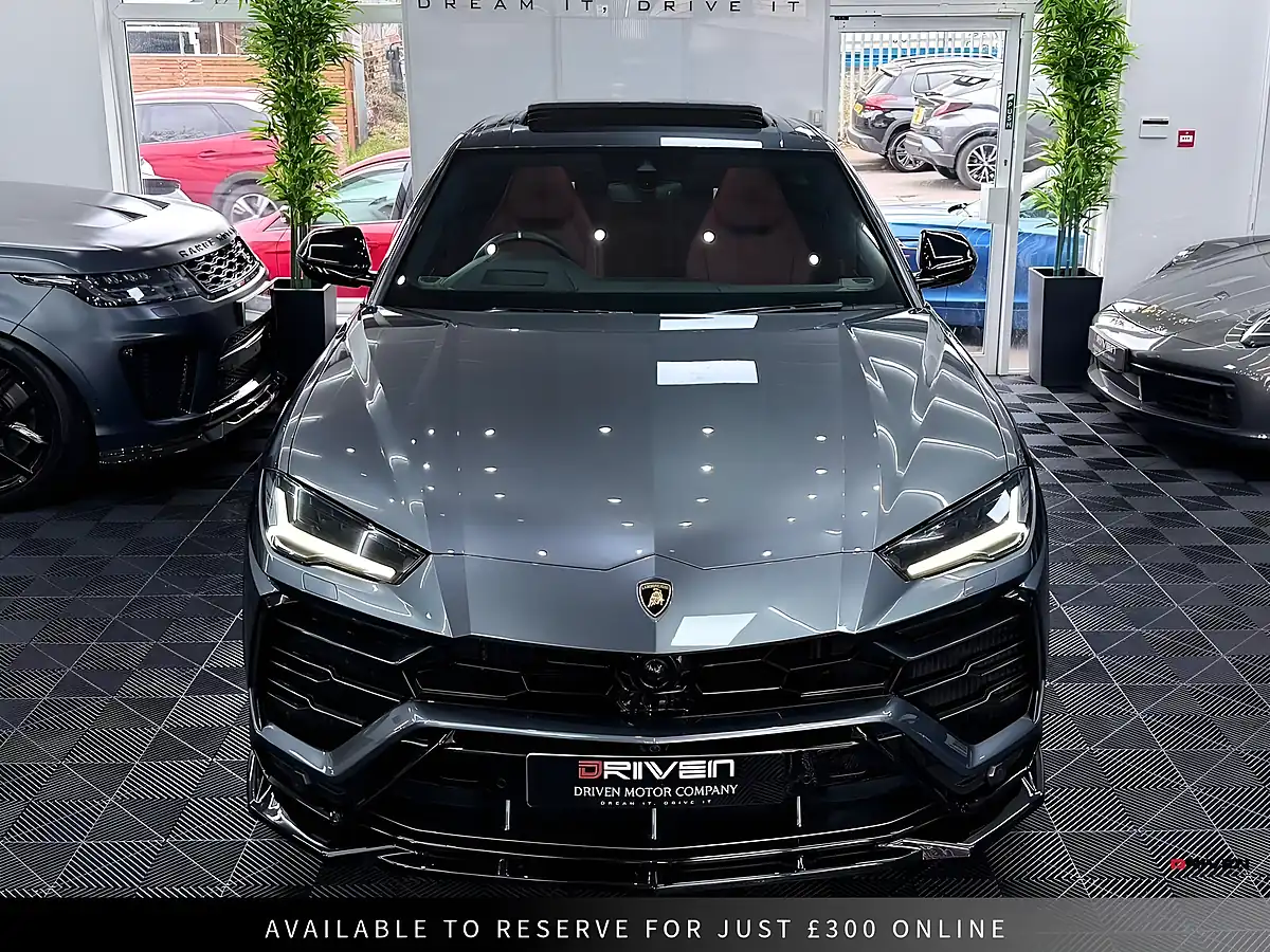 Used 2019 Lamborghini Urus Grey - Interior and Exterior details 3
