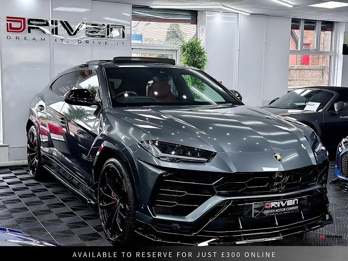 Used 2019 Lamborghini Urus Grey - Interior and Exterior details 6