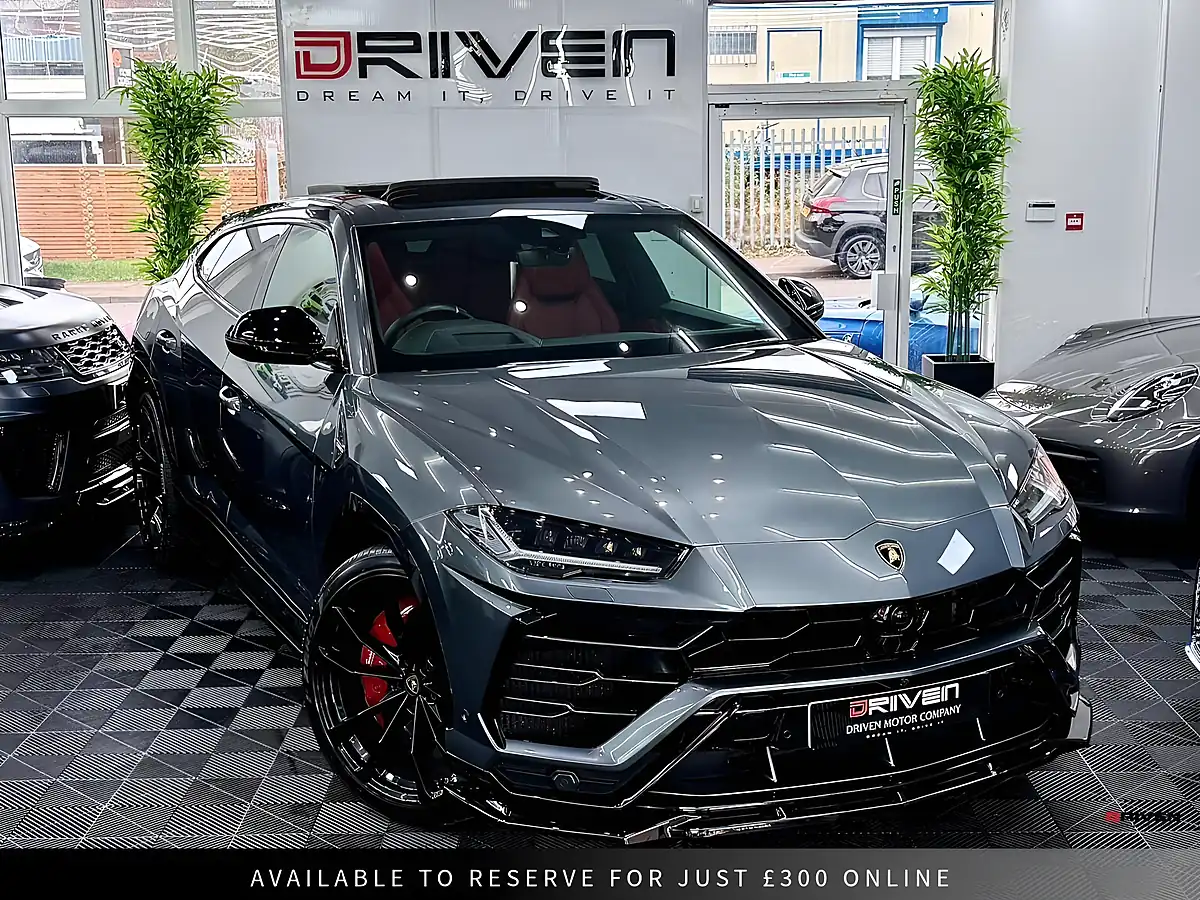 Used 2019 Lamborghini Urus Grey - Interior and Exterior details 9