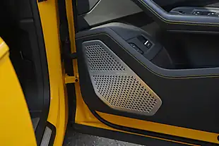 Used 2019 Lamborghini Urus Yellow - Interior and Exterior details 11
