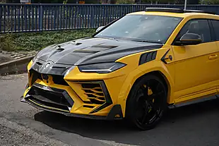Used 2019 Lamborghini Urus Yellow - Interior and Exterior details 18