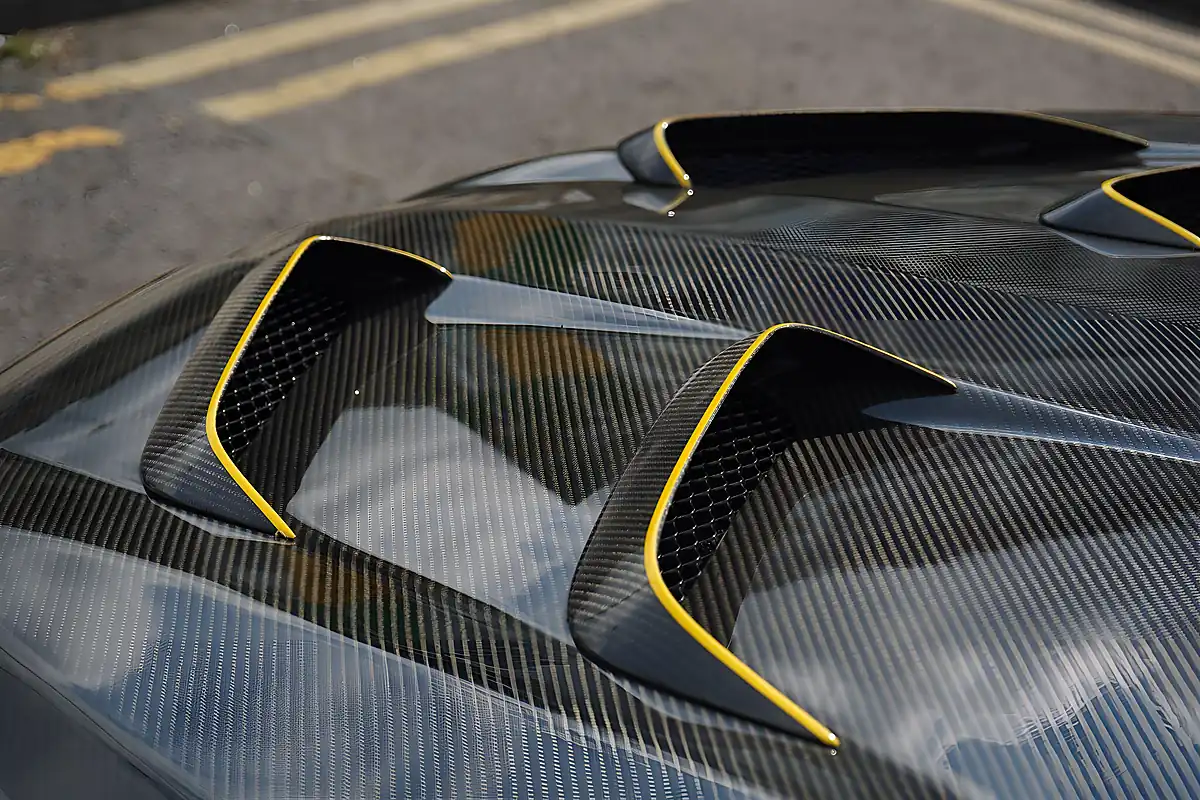 Used 2019 Lamborghini Urus Yellow - Interior and Exterior details 19