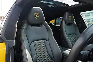 Used 2019 Lamborghini Urus Yellow - Interior and Exterior details 3