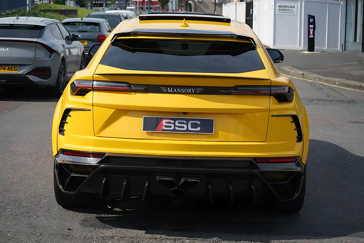 Used 2019 Lamborghini Urus Yellow - Interior and Exterior details 9