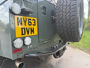 Used 2019 Land Rover Defender 110 Xs Station Wagon Keswick Green - Interior and Exterior details 19