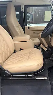 Used 2019 Land Rover Defender 110 Xs Station Wagon Keswick Green - Interior and Exterior details 8
