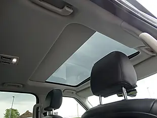 Used 2019 Land Rover Discovery Anniversary Edition Grey - Interior and Exterior details 17