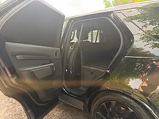 Used 2019 Land Rover Discovery Hse Black - Interior and Exterior details 16