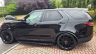 Used 2019 Land Rover Discovery Hse Black - Interior and Exterior details 10