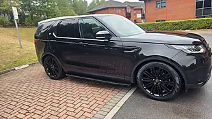 Used 2019 Land Rover Discovery Hse Black - Interior and Exterior details 3