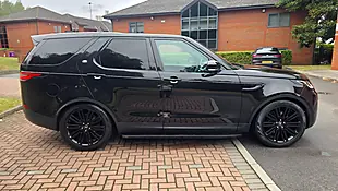 Used 2019 Land Rover Discovery Hse Black - Interior and Exterior details 5