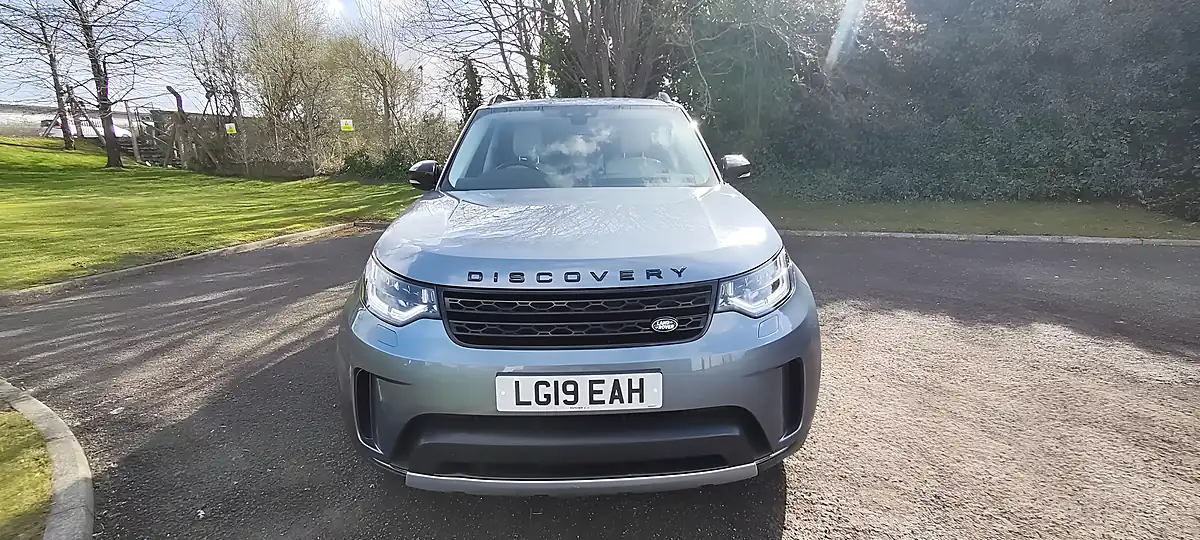 Used 2019 Land Rover Discovery Hse Blue - Interior and Exterior details 8