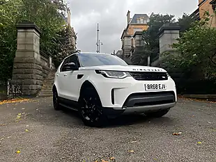 Used 2019 Land Rover Discovery Hse Chawton White - Interior and Exterior details 4