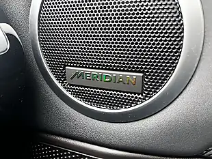 Used 2019 Land Rover Discovery Hse Chawton White - Interior and Exterior details 12