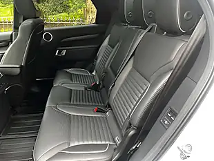 Used 2019 Land Rover Discovery Hse Chawton White - Interior and Exterior details 18