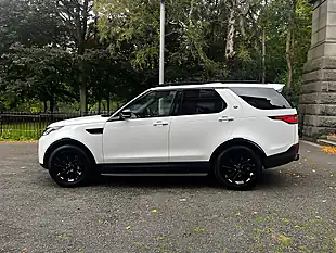 Used 2019 Land Rover Discovery Hse Chawton White - Interior and Exterior details 2