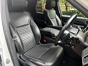 Used 2019 Land Rover Discovery Hse Chawton White - Interior and Exterior details 6