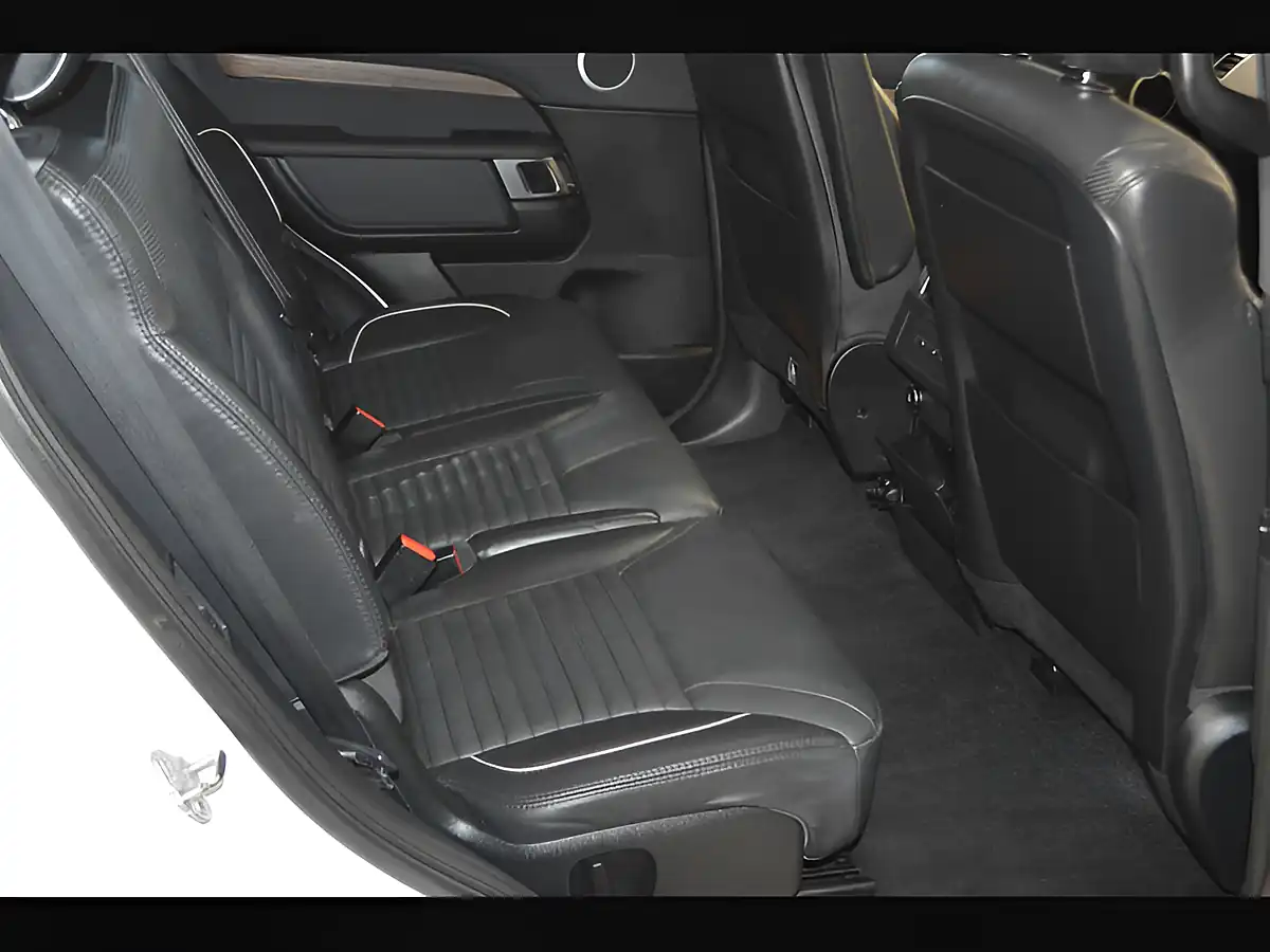 Used 2019 Land Rover Discovery Hse Fuji White - Interior and Exterior details 19