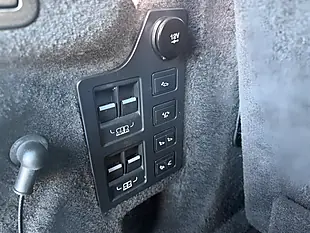 Used 2019 Land Rover Discovery Hse Luxury Black - Interior and Exterior details 16