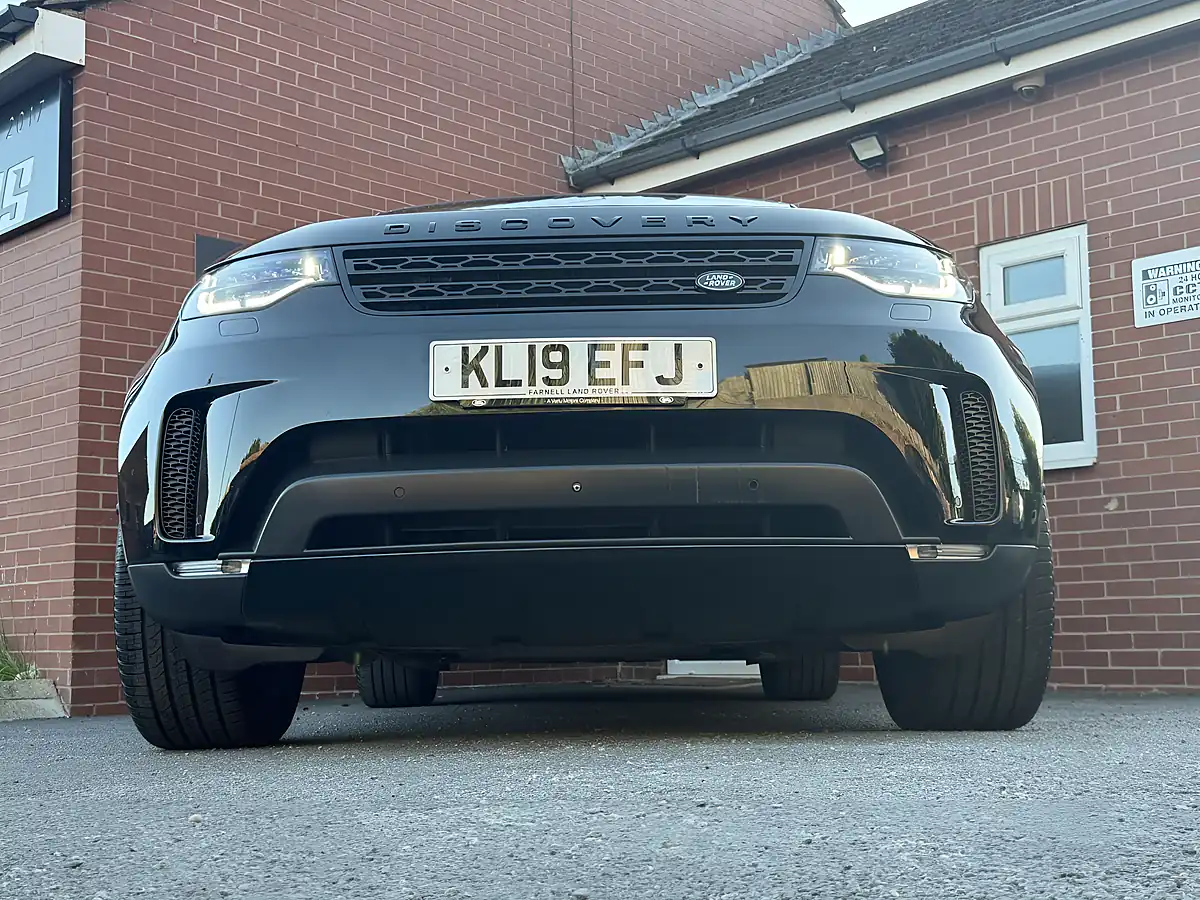 Used 2019 Land Rover Discovery Hse Luxury Black - Interior and Exterior details 4
