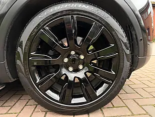 Used 2019 Land Rover Discovery Hse Luxury Black - Interior and Exterior details 12