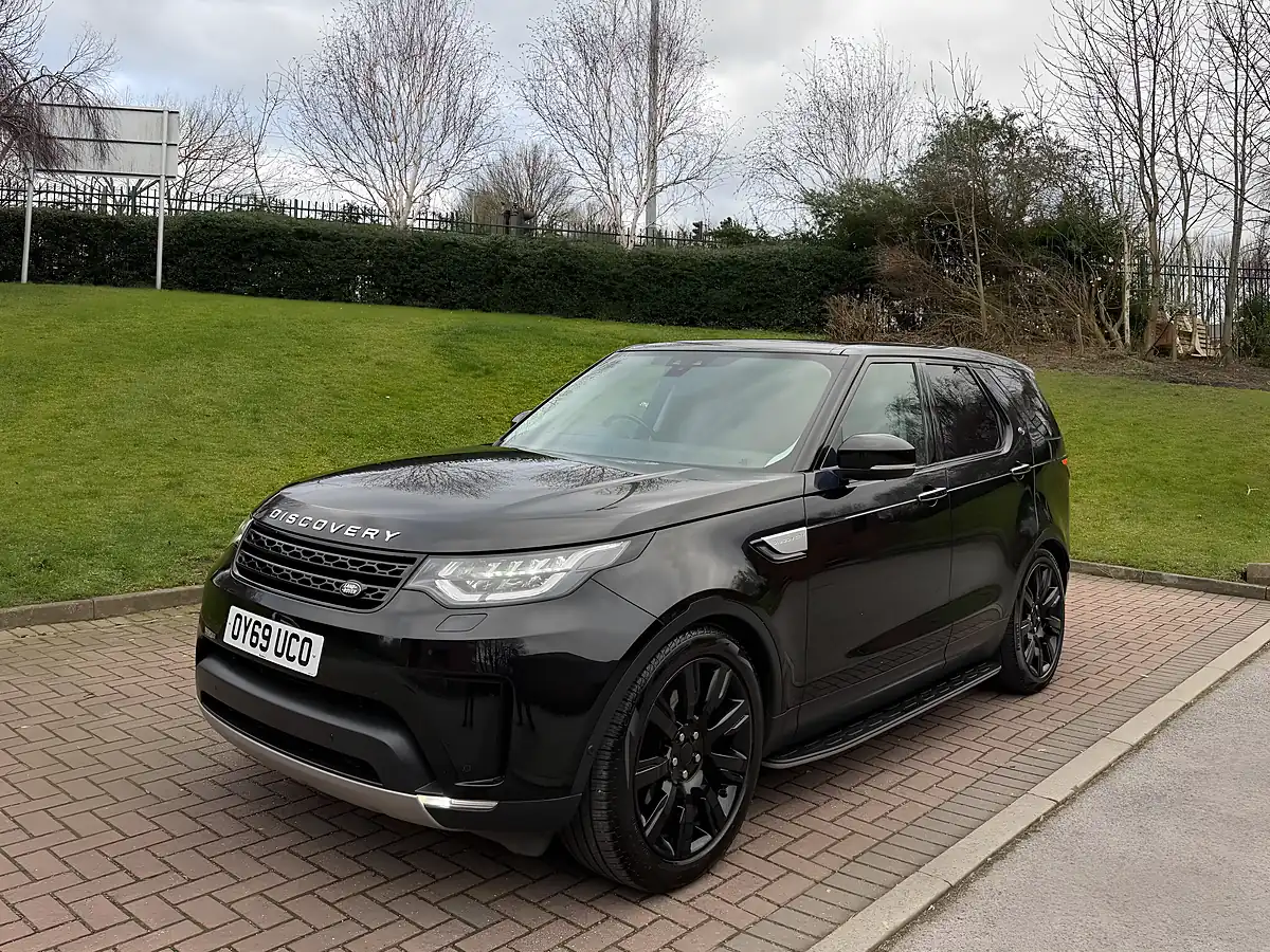 Used 2019 Land Rover Discovery Hse Luxury Black - Interior and Exterior details 3