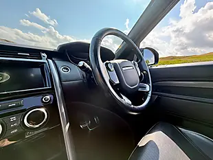 Used 2019 Land Rover Discovery Hse Luxury Blue - Interior and Exterior details 20