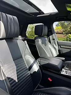 Used 2019 Land Rover Discovery Hse Luxury Grey - Interior and Exterior details 14