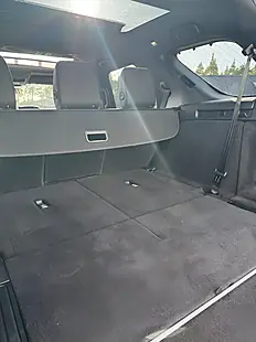 Used 2019 Land Rover Discovery Hse Luxury Grey - Interior and Exterior details 17