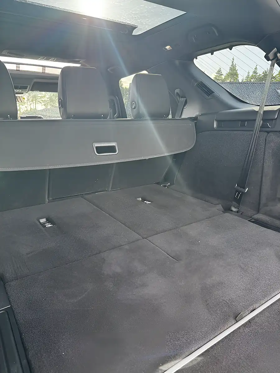 Used 2019 Land Rover Discovery Hse Luxury Grey - Interior and Exterior details 17