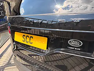 Used 2019 Land Rover Discovery Hse Luxury Santorini Black - Interior and Exterior details 13