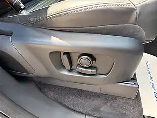 Used 2019 Land Rover Discovery Hse Luxury Santorini Black - Interior and Exterior details 15