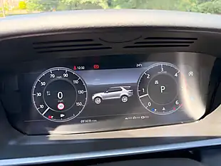 Used 2019 Land Rover Discovery Hse Luxury Santorini Black - Interior and Exterior details 16