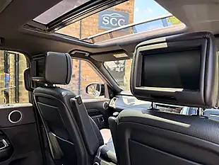Used 2019 Land Rover Discovery Hse Luxury Santorini Black - Interior and Exterior details 20