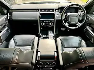 Used 2019 Land Rover Discovery Hse Luxury Silicon Silver - Interior and Exterior details 9