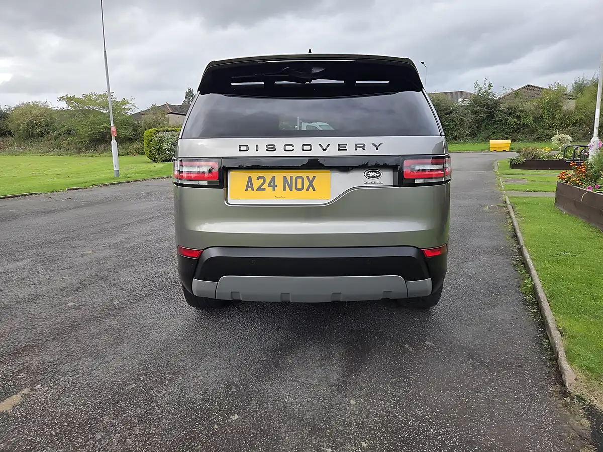 Used 2019 Land Rover Discovery Hse Silver - Interior and Exterior details 7