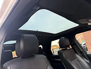 Used 2019 Land Rover Discovery Landmark Edition Silver - Interior and Exterior details 12