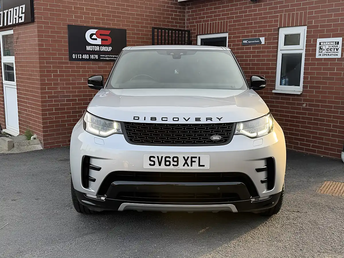 Used 2019 Land Rover Discovery Landmark Edition Silver - Interior and Exterior details 3