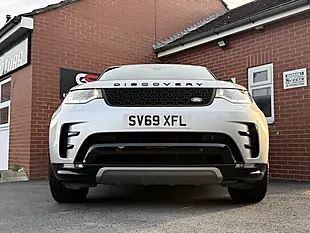 Used 2019 Land Rover Discovery Landmark Edition Silver - Interior and Exterior details 4
