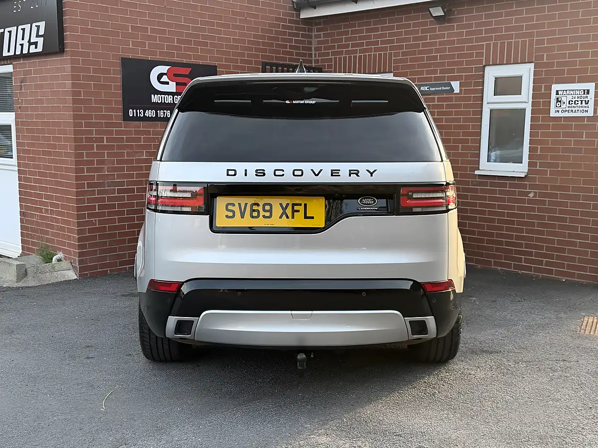 Used 2019 Land Rover Discovery Landmark Edition Silver - Interior and Exterior details 9