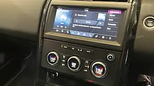 Used 2019 Land Rover Discovery Se Black - Interior and Exterior details 9