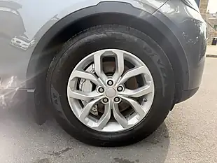 Used 2019 Land Rover Discovery Se Corris Grey - Interior and Exterior details 13