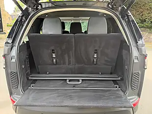 Used 2019 Land Rover Discovery Se Corris Grey - Interior and Exterior details 17