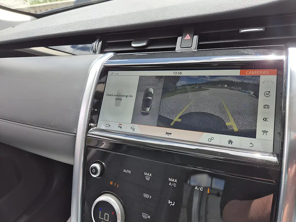 Used 2019 Land Rover Discovery Sport Hse Black - Interior and Exterior details 11